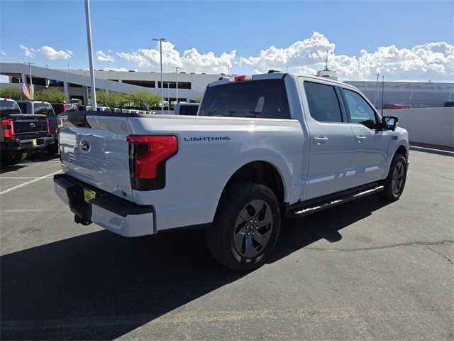 New 2025 Ford F-150 Lightning Flash 4D Crew Cab