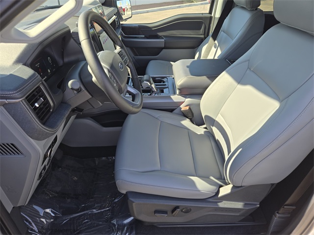 New 2025 Ford F-150 Lightning Flash 4D Crew Cab