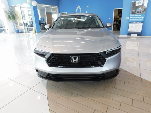 new 2025 Honda Accord LX 4D Sedan