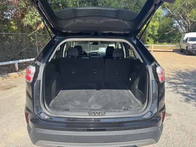 2024 Ford Edge SEL photo 3