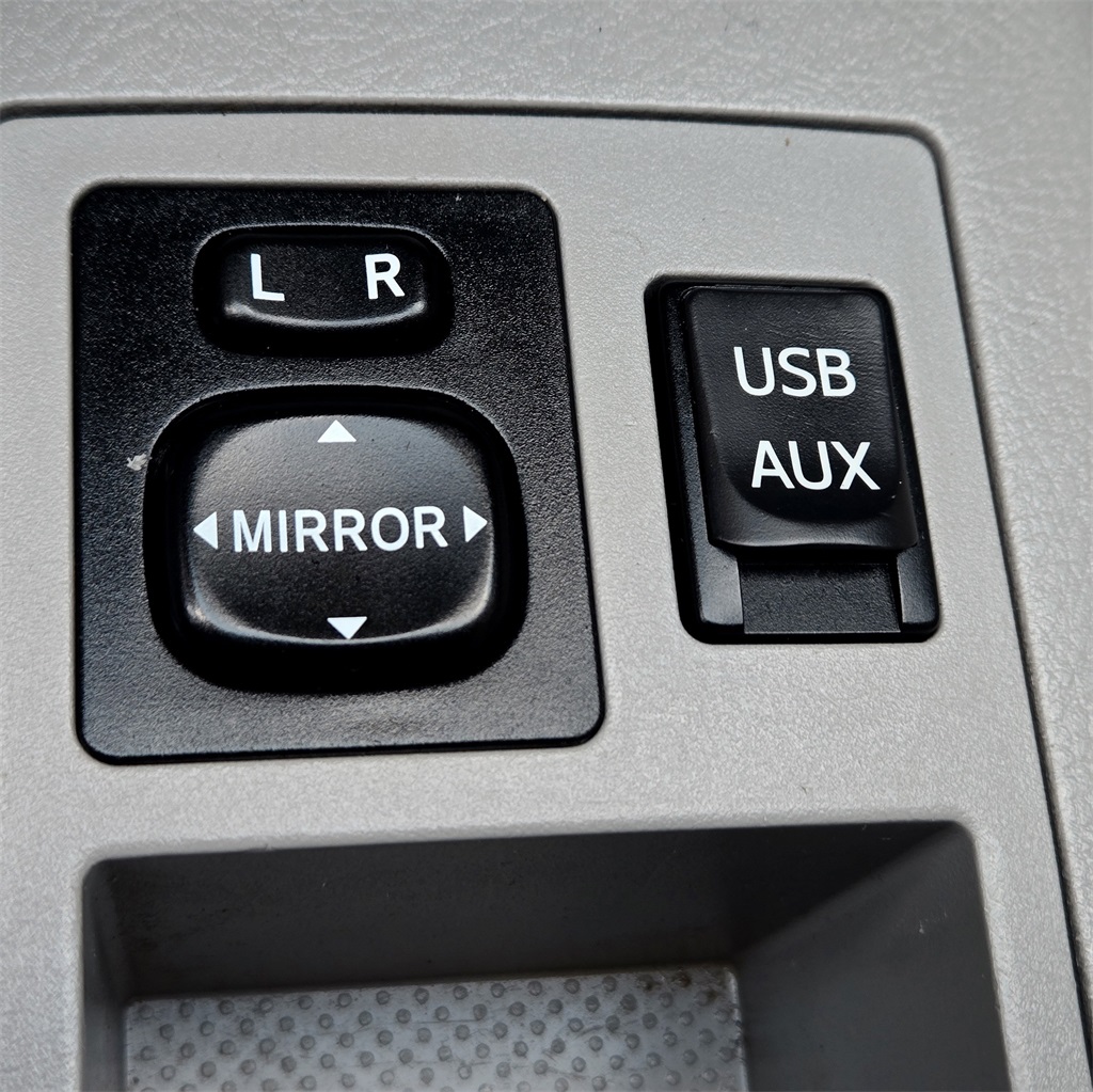 2012 Toyota RAV4 Limited photo 21