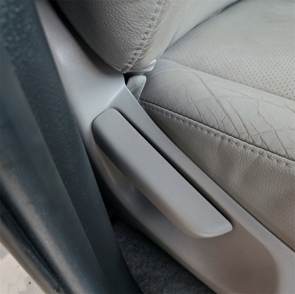 2012 Toyota RAV4 Limited photo 27