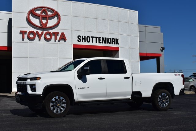 2023 Chevrolet Silverado 2500HD Custom's photo