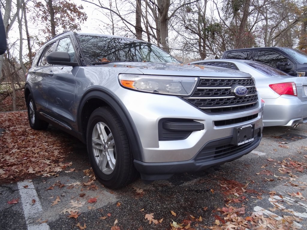 2022 Ford Explorer XLT's photo