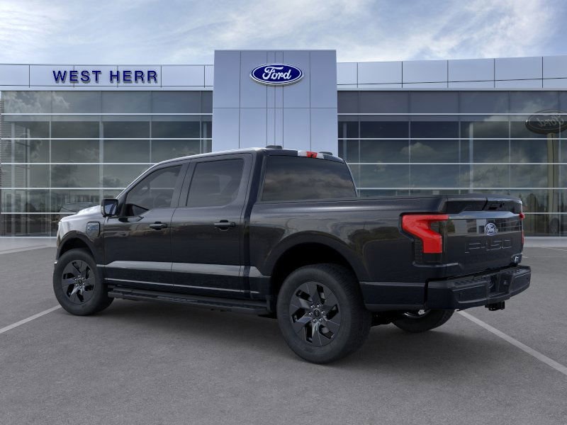2025 Ford F-150 Lightning photo 5
