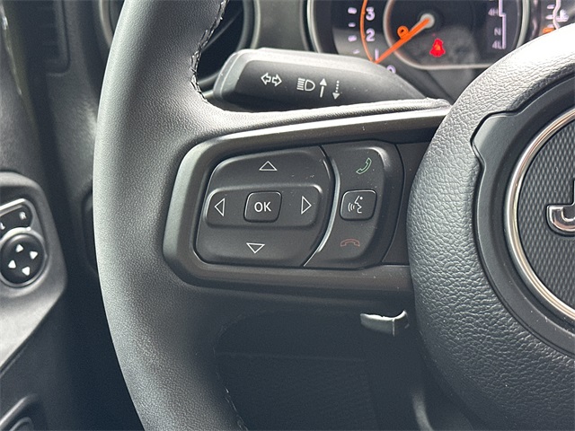 2023 Jeep Gladiator Sport photo 24