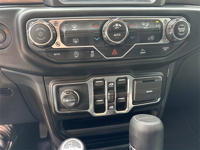 2023 Jeep Gladiator Sport photo 29