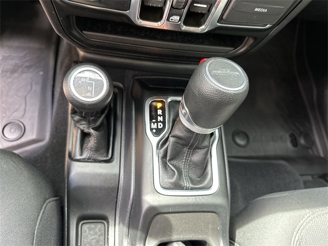 2023 Jeep Gladiator Sport photo 30