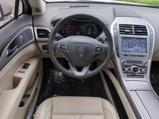 2019 Lincoln MKZ Reserve photo 14
