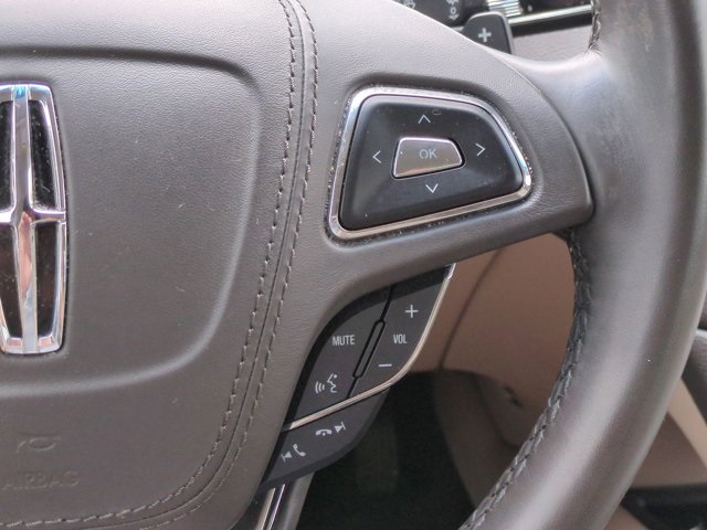 2019 Lincoln MKZ Reserve photo 23