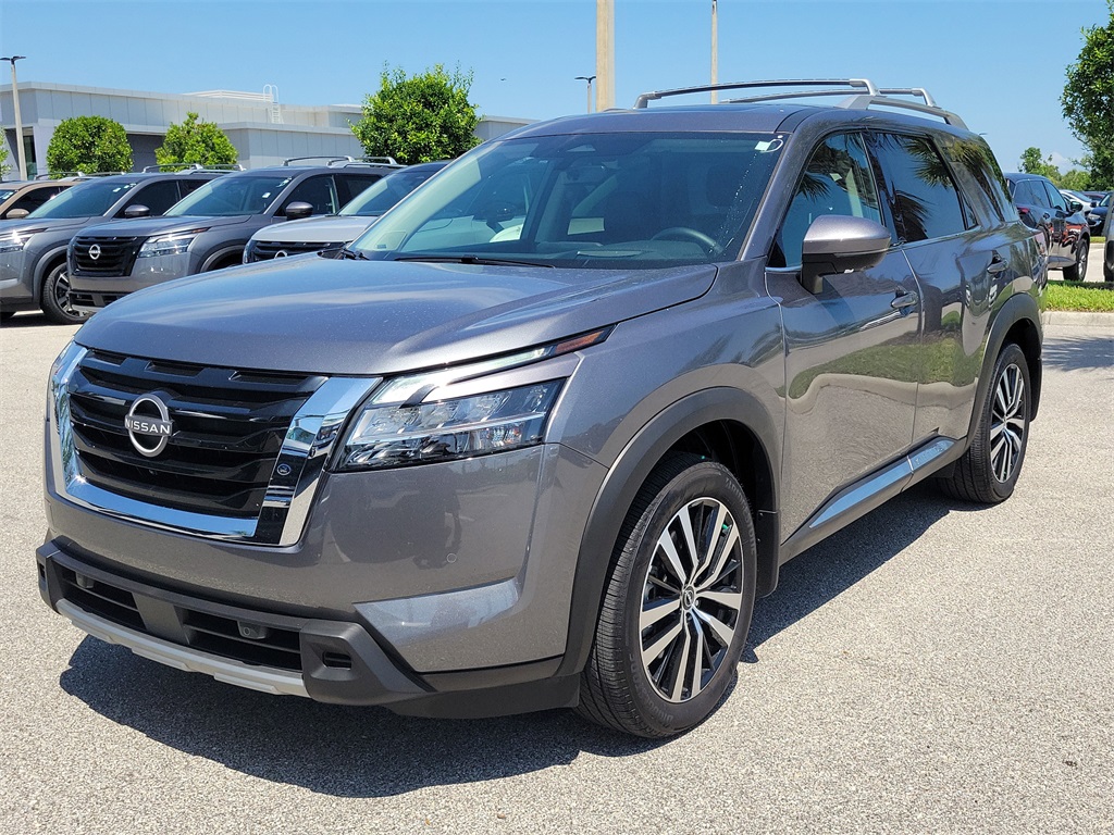 2024 Gun Metallic Nissan Pathfinder Platinum FWD SUV