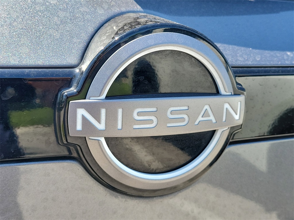 2024 Gun Metallic Nissan Pathfinder Platinum FWD SUV