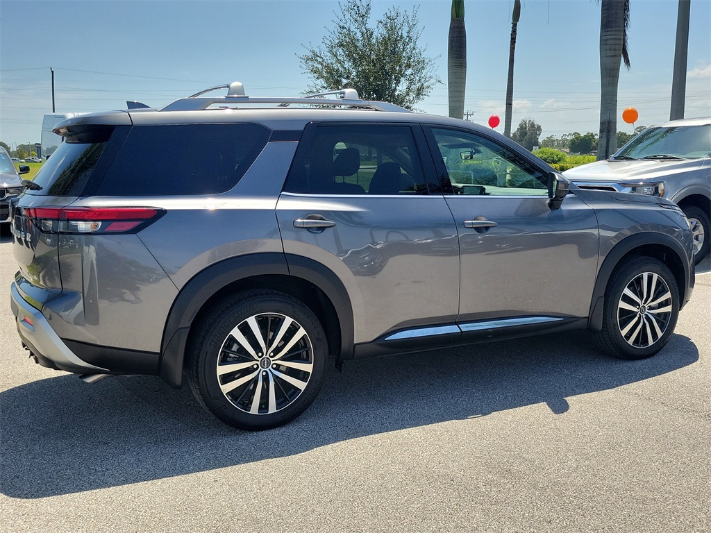 2024 Gun Metallic Nissan Pathfinder Platinum FWD SUV