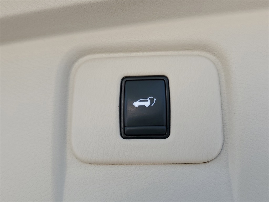 used 2018 Nissan Murano car, priced at $15,995