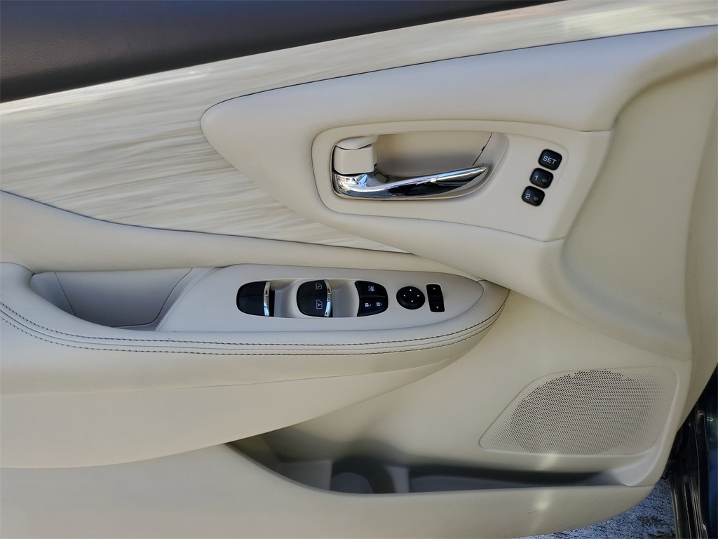 used 2018 Nissan Murano car, priced at $15,995