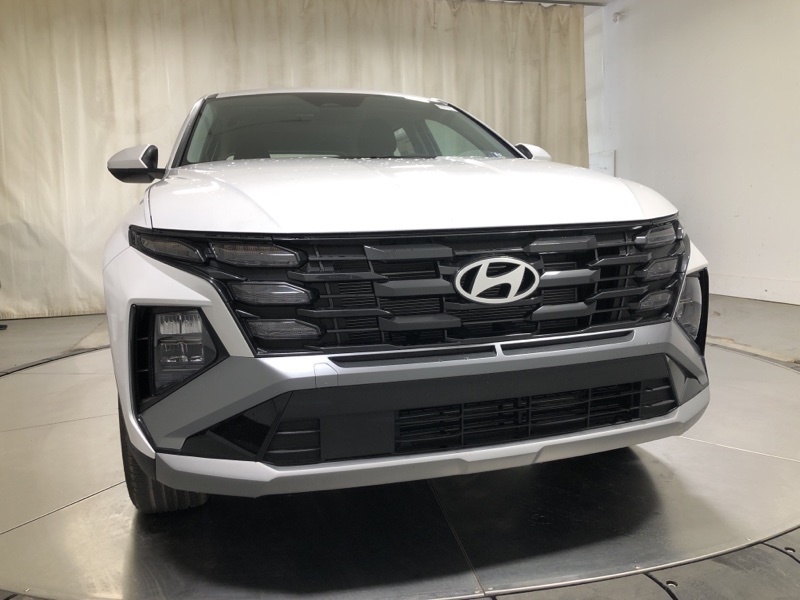 2025 Hyundai Tucson SE photo 2