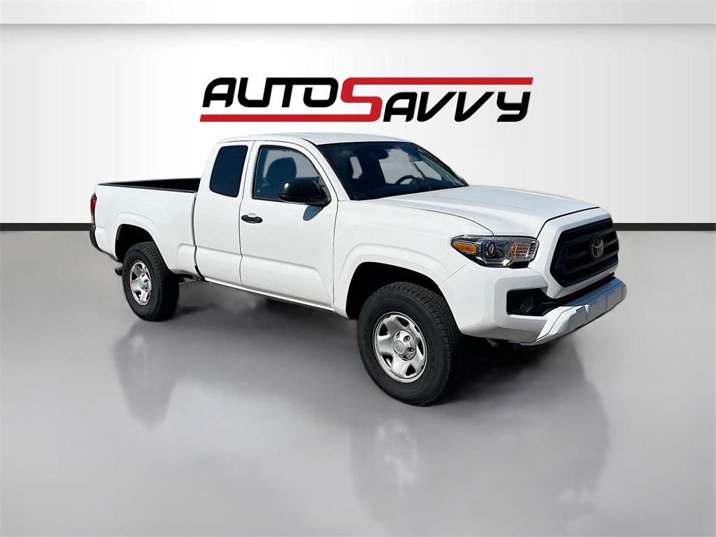 2022 Toyota Tacoma SR's photo