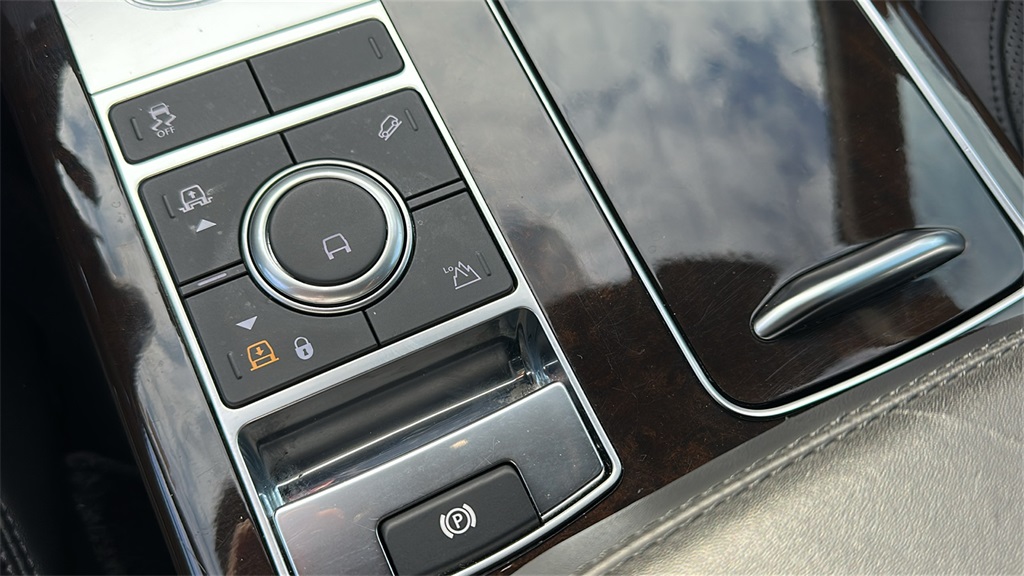 used 2022 Land Rover Range Rover car, priced at $46,948