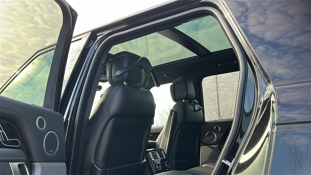 used 2022 Land Rover Range Rover car, priced at $46,948