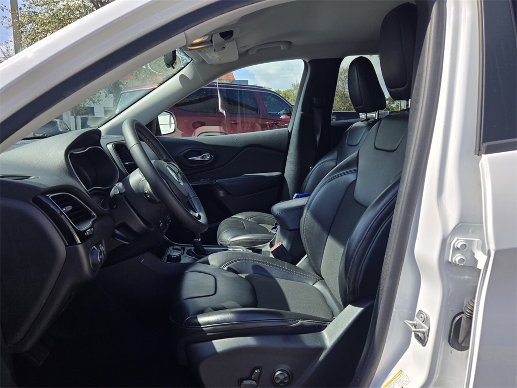 used 2020 Jeep Cherokee car, priced at $17,515