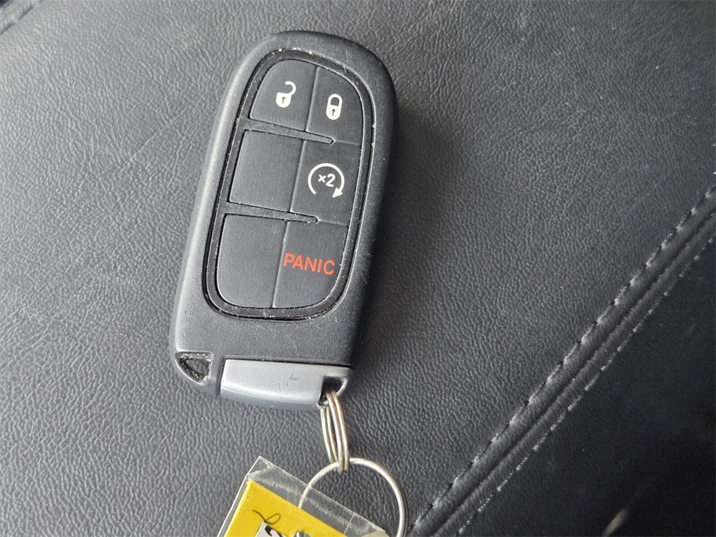 used 2020 Jeep Cherokee car, priced at $17,515