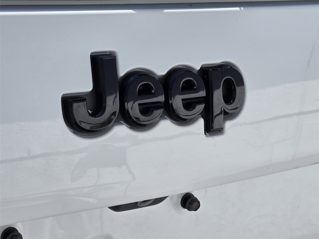 used 2020 Jeep Cherokee car, priced at $17,515