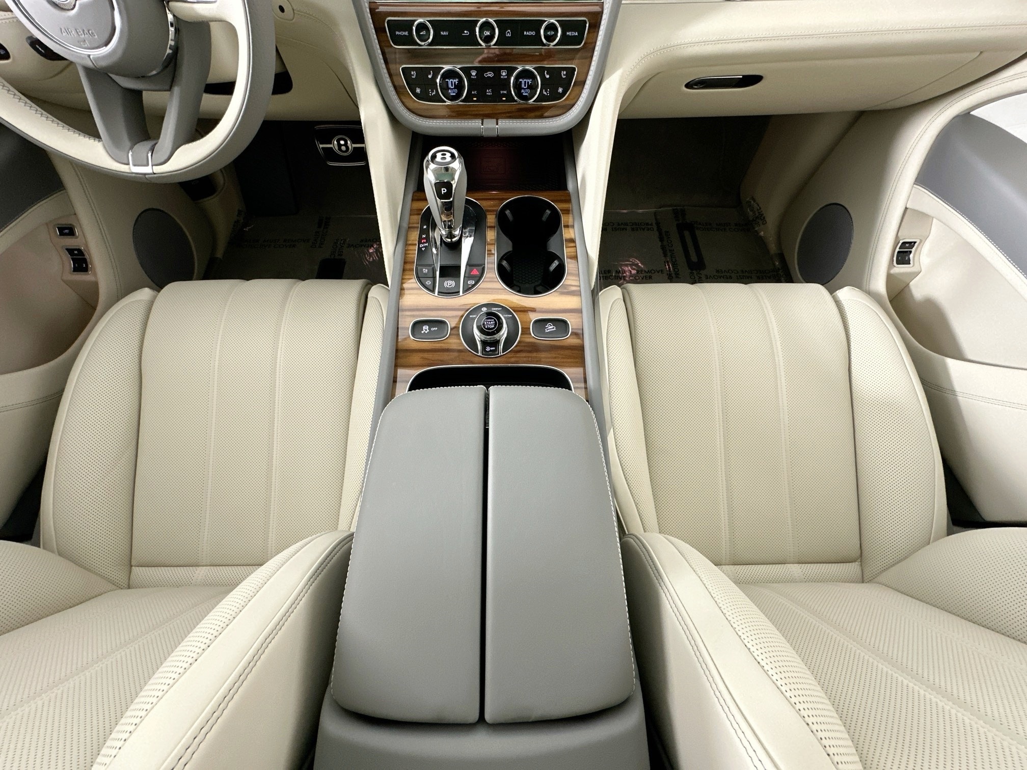 new 2025 Bentley Bentayga car