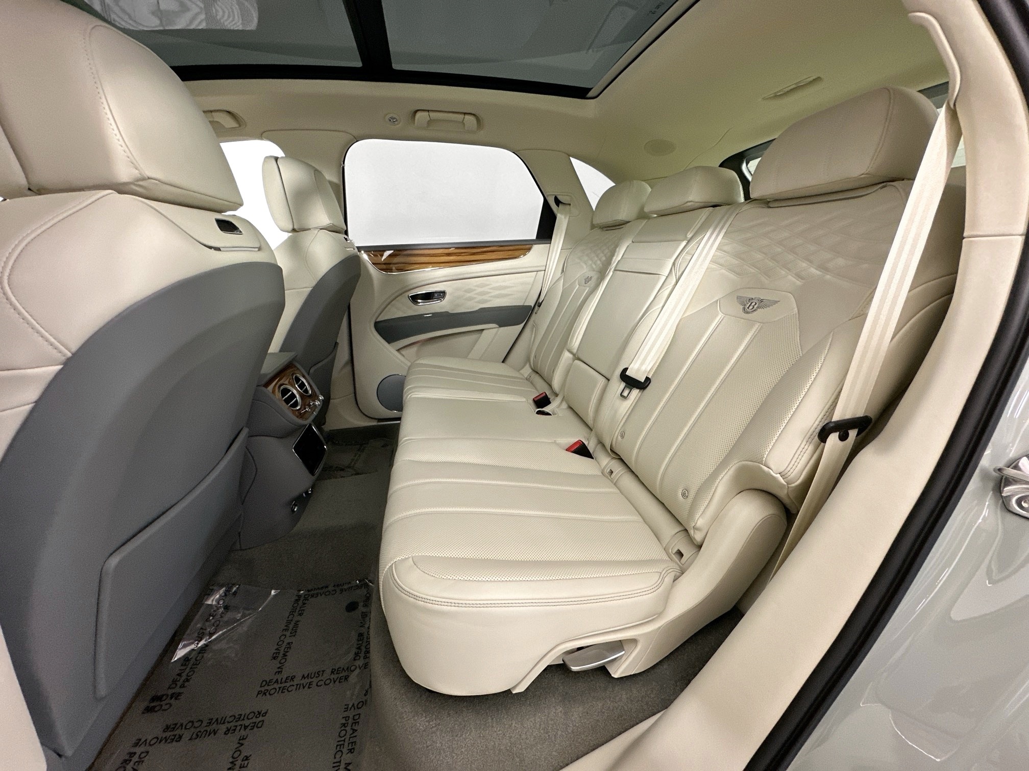 new 2025 Bentley Bentayga car