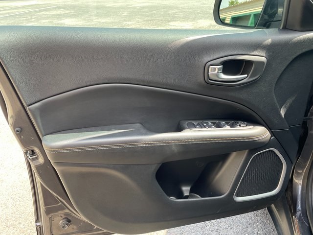 2020 Jeep Compass Latitude photo 10
