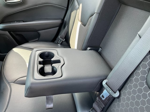 2020 Jeep Compass Latitude photo 20