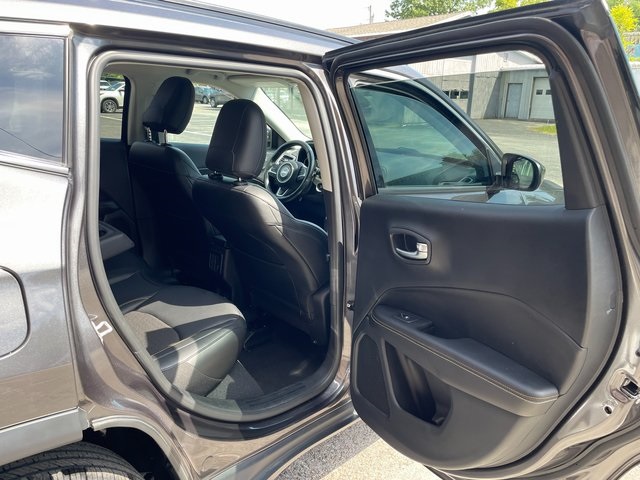 2020 Jeep Compass Latitude photo 25