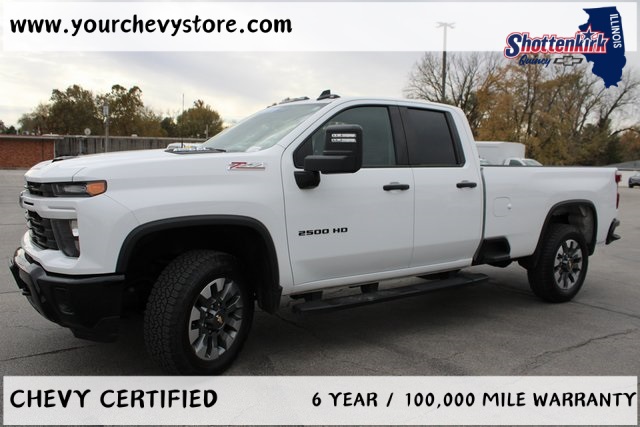 2024 Chevrolet Silverado 2500HD Custom photo 2