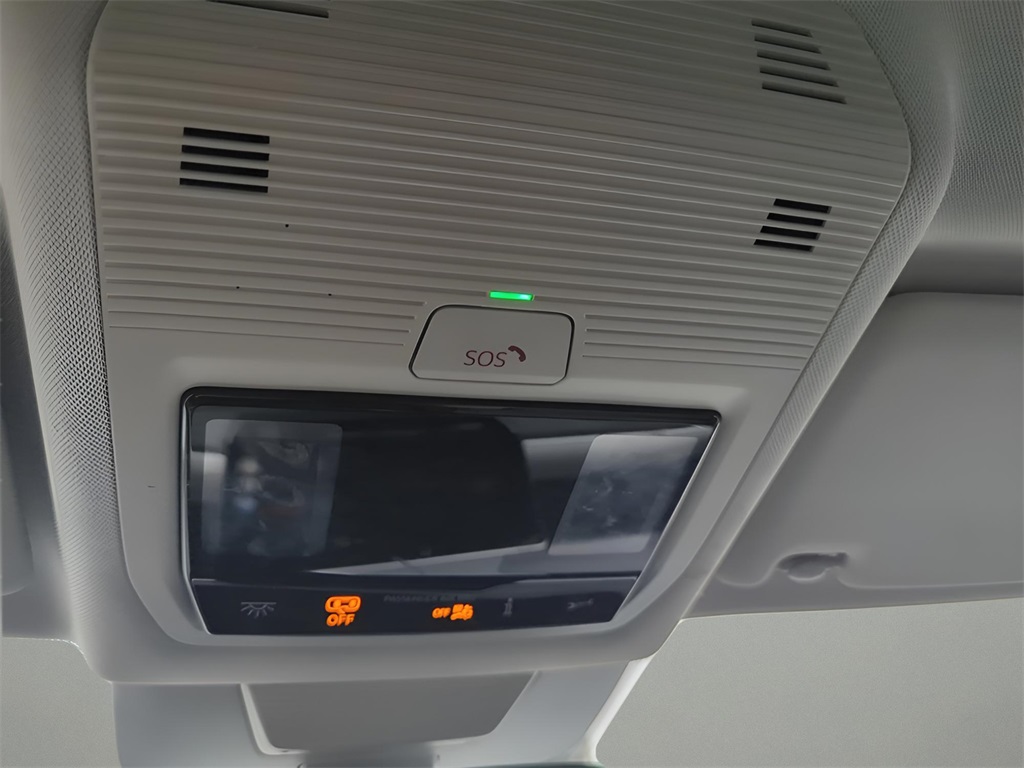 Used 2025 Volkswagen Tiguan SUV