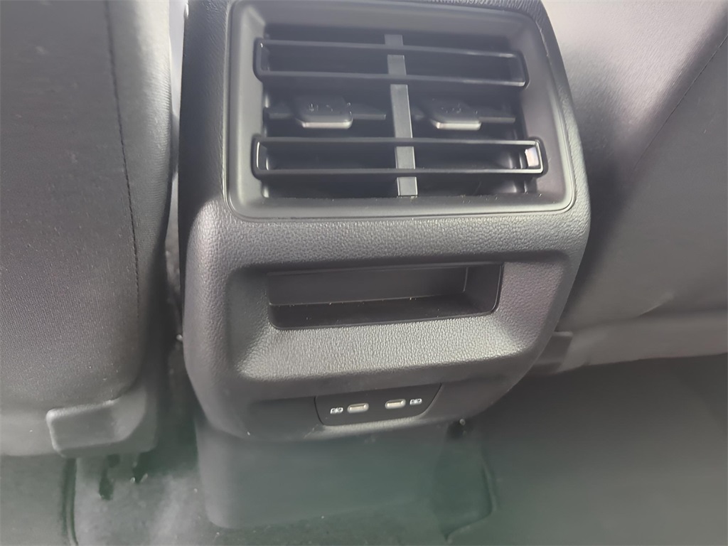 Used 2025 Volkswagen Tiguan SUV