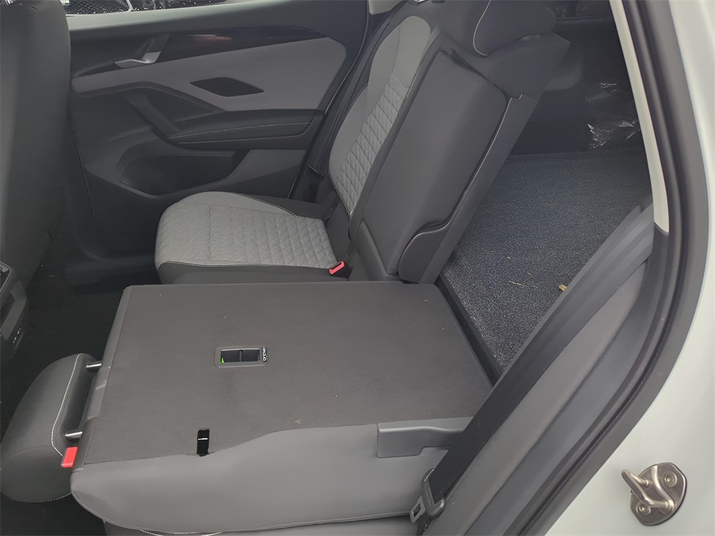 Used 2025 Volkswagen Tiguan SUV