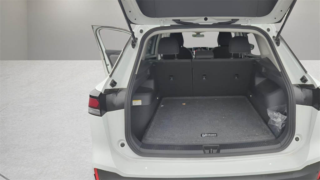 Used 2025 Volkswagen Tiguan SUV