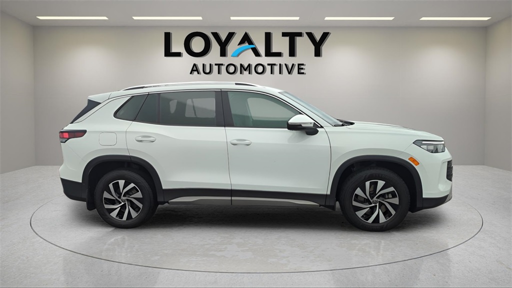 Used 2025 Volkswagen Tiguan SUV