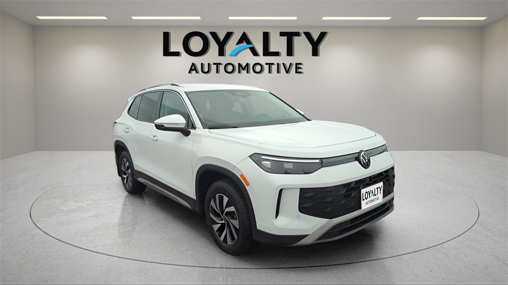 Used 2025 Volkswagen Tiguan SUV