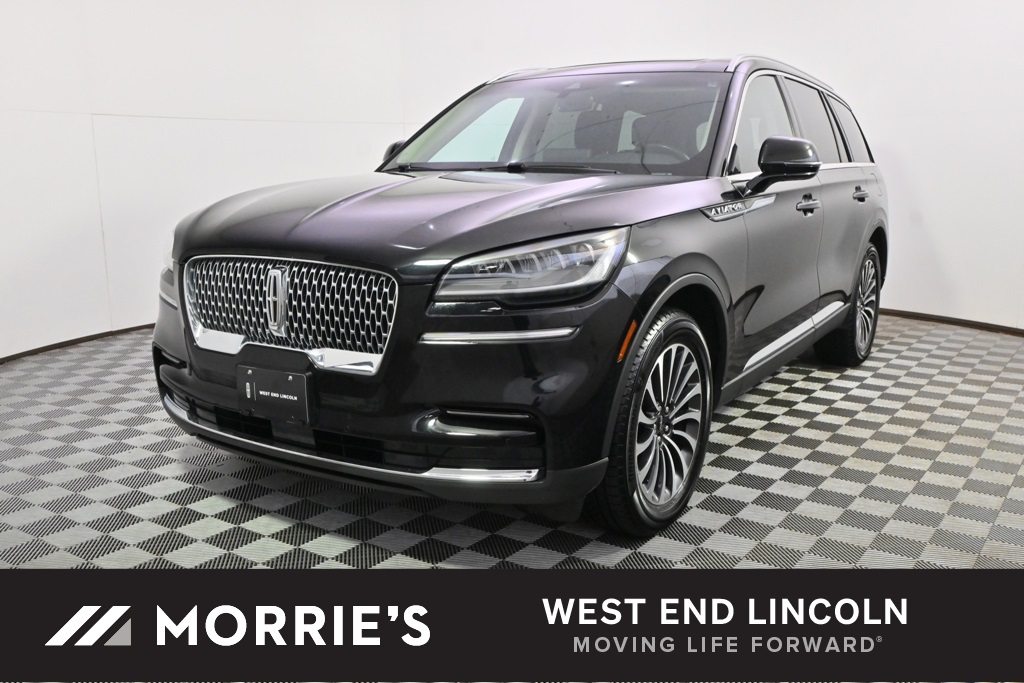 2023 Lincoln Aviator Base's photo