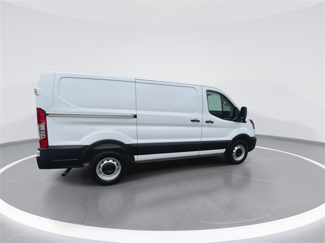 2025 Ford Transit photo 9