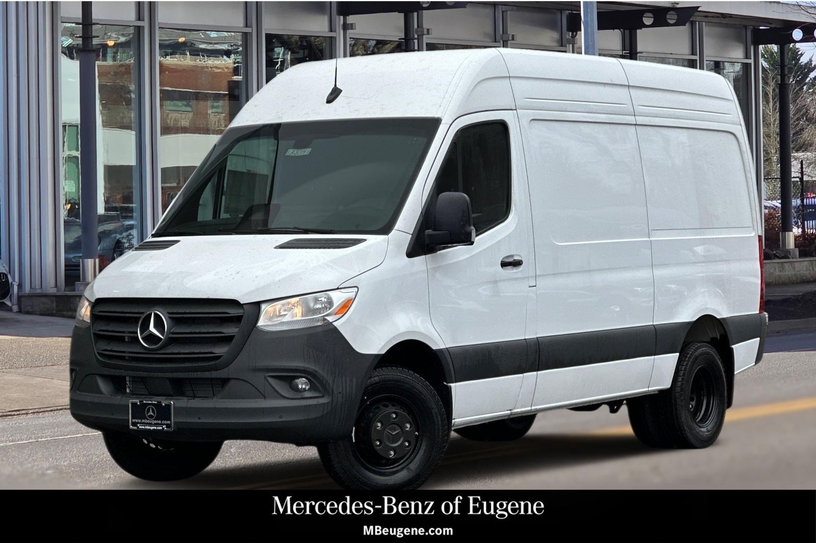 2026 Mercedes-Benz Sprinter Cargo Van Base's photo