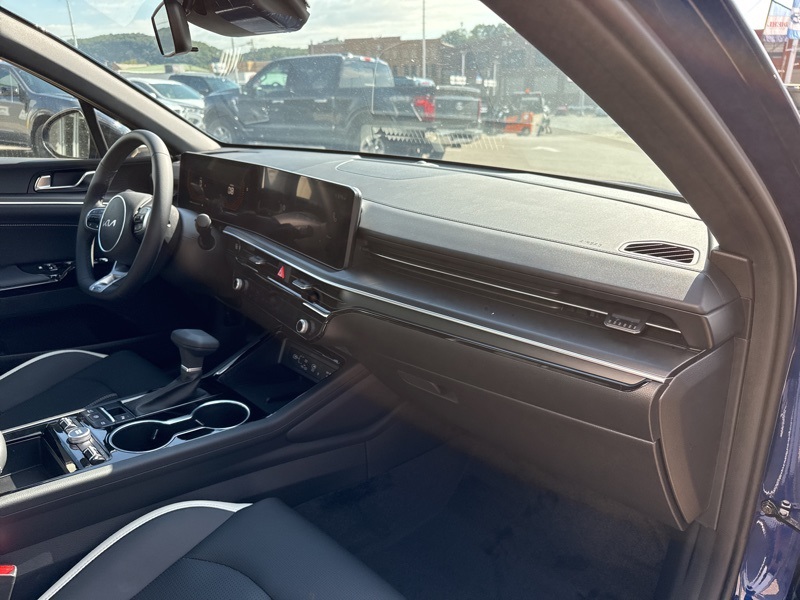 2026 Kia K5 GT-Line photo 14