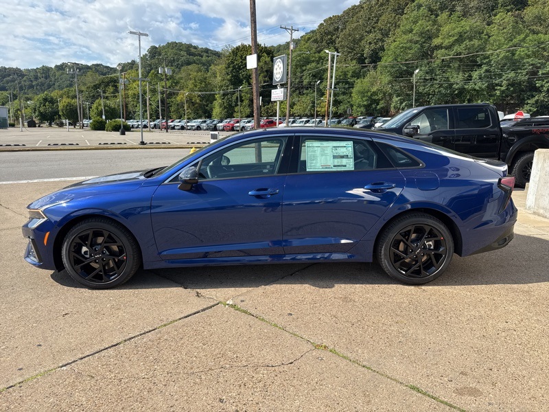 2026 Kia K5 GT-Line photo 4
