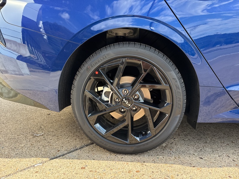 2026 Kia K5 GT-Line photo 9