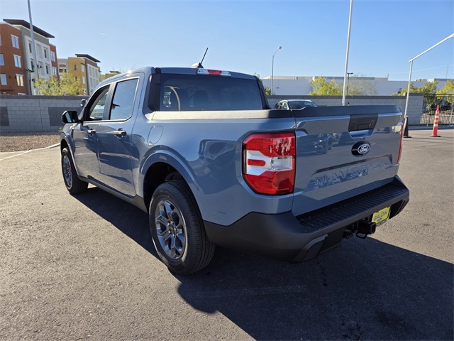 New 2025 Ford Maverick XLT 4D Crew Cab