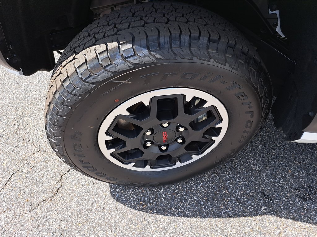 2025 Toyota Tacoma TRD Off-Road Double Cab photo 12