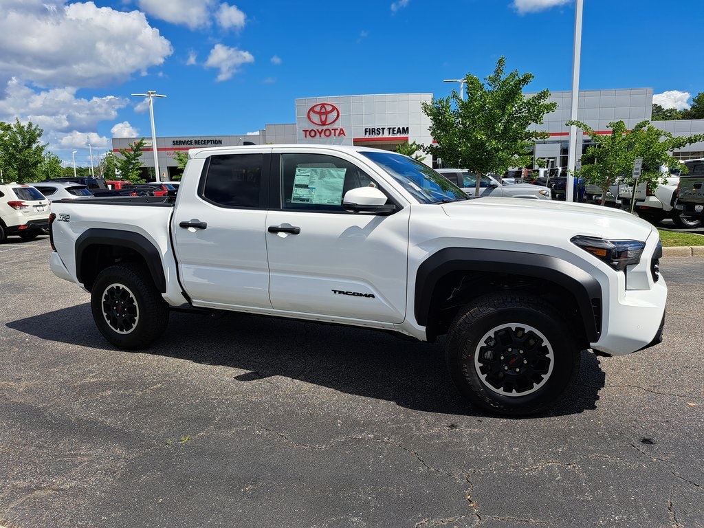 2025 Toyota Tacoma TRD Off-Road Double Cab photo 4