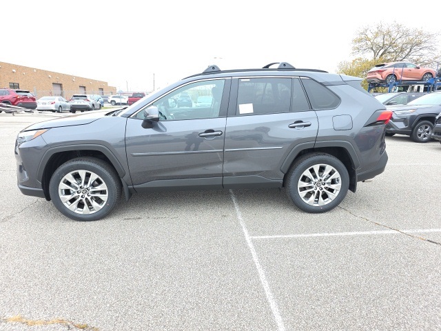 2025 Toyota RAV4 XLE Premium photo 4