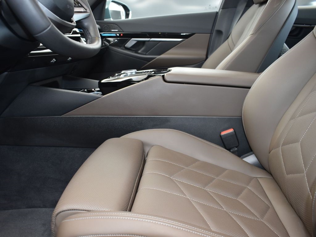 2024 Cape York Green Metallic BMW 5 Series 530i RWD Sedan