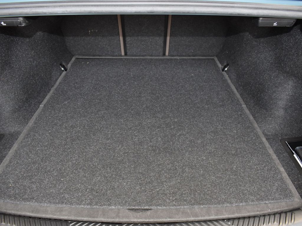2024 Cape York Green Metallic BMW 5 Series 530i RWD Sedan